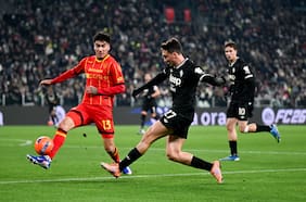 Duró media hora en la cancha: el fugaz estreno de Matías Pérez en la Serie A frente a la Juventus