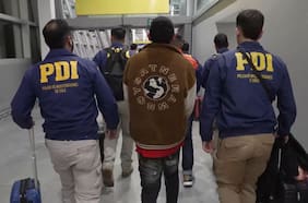 Así fue la salida de más de 60 migrantes expulsados de Chile