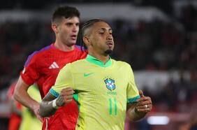 Las millonarias y abismantes diferencias entre la joven nómina de la Roja y la selección “sin estrellas” de Brasil