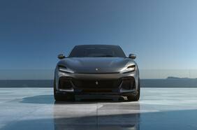 Casi la mitad de quienes se compran un Ferrari eligen uno híbrido