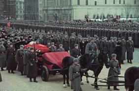 El funeral de Stalin: el espectáculo de la muerte de un líder