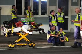 Ascienden a 16 los muertos, incluido un niño, tras ataque antisemita en playa de Australia