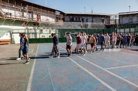 Más seguridad y segregación real: las pistas que dio Kast sobre las medidas del gobierno para readecuar el sistema carcelario