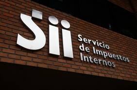 Tribunal anula cobro del SII de impuesto al lujo por avión de empresa frutícola tasado en $2.268 millones