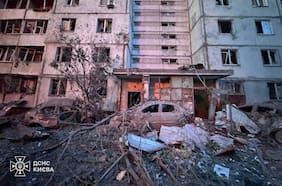 Rusia lanza una de sus ofensivas más mortíferas contra ciudades clave de Ucrania en medio de reveses en la línea del frente