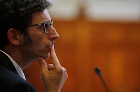 Una reunión extraordinaria y cruces de palabras entre directores: cómo se apaciguó la polémica Del Río en TVN