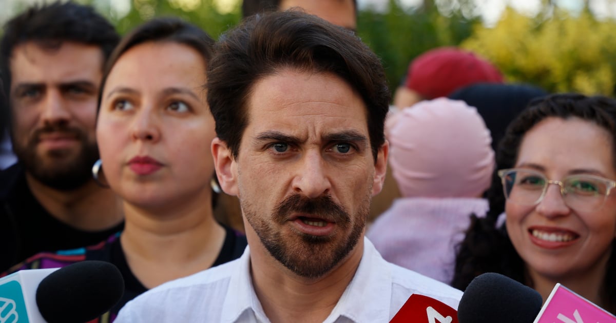 Frente Amplio en crisis tras derrota en primarias: ¿reflexión o estancamiento?