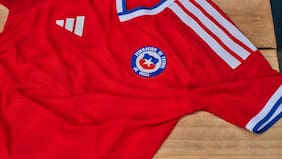Con el cóndor como símbolo: lanzan la nueva camiseta de la Roja