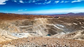 Invariabilidad tributaria a 25 años: inversionistas extranjeros podrán renunciar por una vez a contratos y medida partiría en enero de 2027