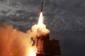 ¿Israel tiene la capacidad militar para mantener tantos frentes de guerra a la vez? Esto dicen analistas