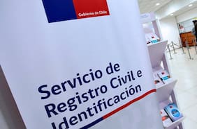 Detienen a jefa y subjefa del Registro Civil de Buin por robo de $17 millones en oficina del organismo