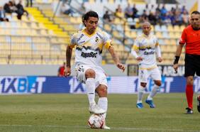 La gran traba de Luciano Cabral para formar parte de la Roja de Ricardo Gareca