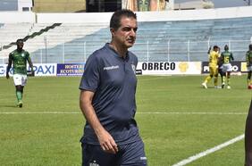 DT de Independiente del Valle: “Estamos en desventaja frente a Unión Española”