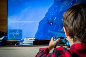 Cómo grupos terroristas y de odio están reclutando niños a través de videojuegos