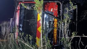 Carro de Bomberos desbarranca en Panguipulli mientras acudía a emergencia estructural: 5 voluntarios lesionados