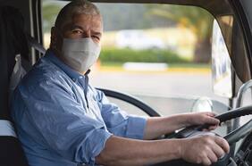 Los transportistas, el próximo grupo en el calendario de vacunación contra el Covid