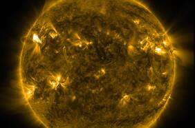 La NASA detectó una gran mancha solar girando hacia la Tierra: estos son sus potenciales efectos