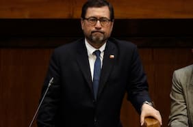 Diputados de oposición piden declarar persona non grata a embajador de EE.UU. y cuestionan tono del canciller