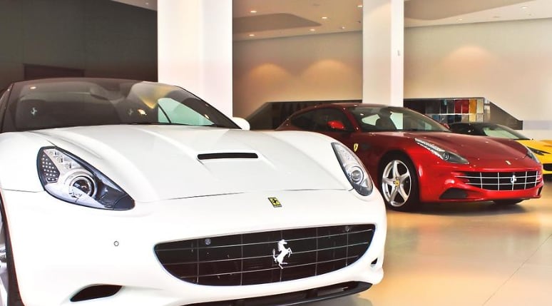 Las novedades de Ferrari, Maserati y Bentley en Chile