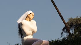 Locura por Rosalía: la cantante suma dos nuevas fechas en el Movistar Arena a su paso por Chile