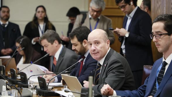 Quiroz responde a los casinos y advierte que “el deber” del SII es recaudar lo que está gravado