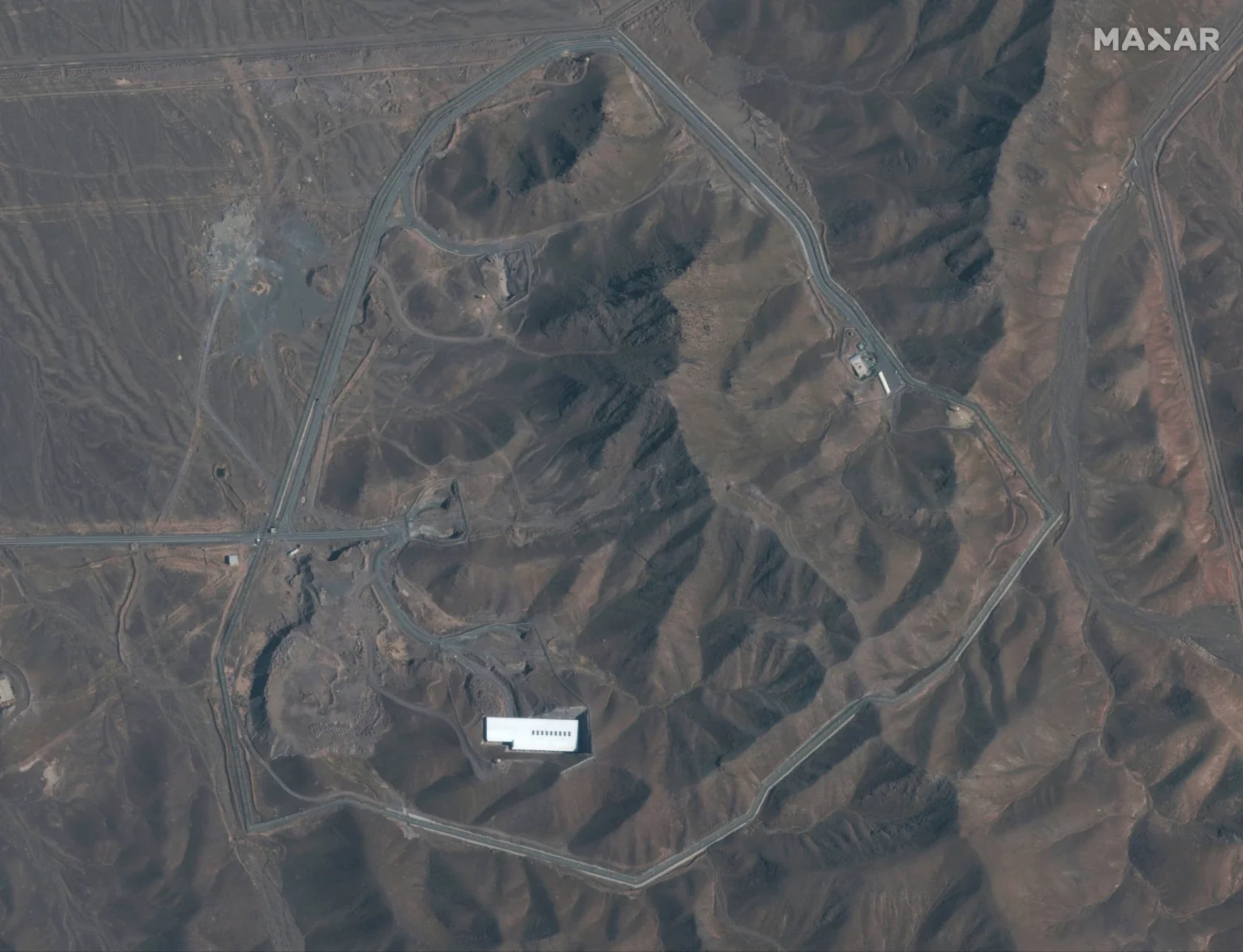 El misterioso complejo nuclear de Irán situado en las montañas y que es casi imposible de destruir.
