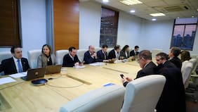 Hacienda y alcaldes terminan sin acuerdo reunión sobre reducción de contribuciones