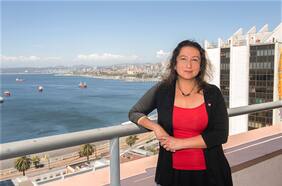 Científica chilena desarrolla robots con IA para replicar comportamientos humanos