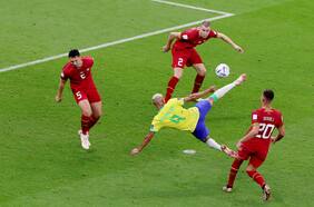 La práctica hace al maestro: Richarlison adelantó en un entrenamiento la joya que le marcó a Serbia