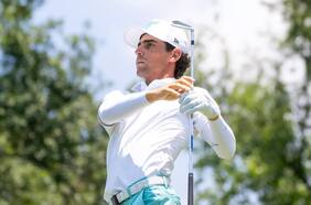 Joaquín Niemann no tiene un buen fin de semana en Greenbrier e instala la incertidumbre en la definición del LIV