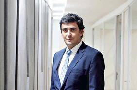 Nicolás Donoso, gerente general de Colmena:  “Sin cambios estructurales es posible un escenario en que las isapres quiebren”