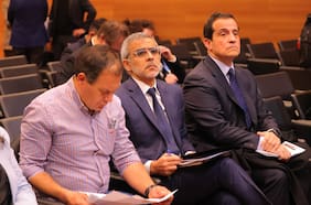 Frente Amplio carga contra Cordero tras representar en el TC a la industria salmonera: “Siempre hemos criticado la puerta giratoria”