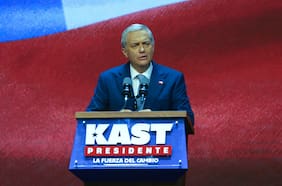 Con mención a Jara, Bachelet, Piñera y otros: Kast entrega su primer discurso como Presidente electo