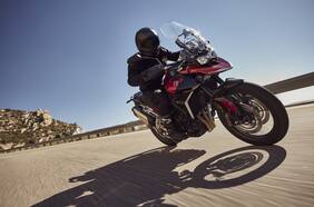 Triumph renueva la Tiger 900 con su motor tricilíndrico más potente