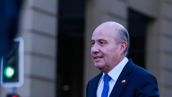 ¿A quien se parece Jorge Quiroz?: ¿Foxley, Büchi o De Castro?
