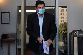 AMUCH presenta sondeo en seguridad pública: “79,4% está a favor de que guardias municipales tengan protección con cascos, lumas, gas pimienta y esposas”