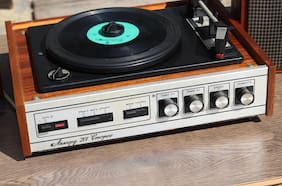 10 accesorios que mejorarán tu experiencia al escuchar vinilos