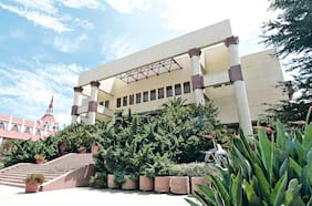 Congreso: Dieta de los parlamentarios chilenos es la más alta de los países OCDE y equivale a 38 sueldos mínimos