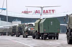 Rusia prepara decenas de aviones de transporte a medida que las tropas llegan a Kazajistán