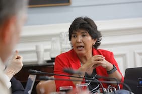 Provoste fustiga proyecto de sala cuna de Kast y apunta a Rau por financiamiento con seguro de cesantía