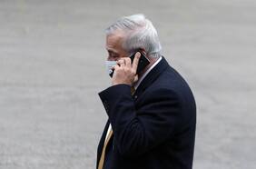 “No tiene fundamento”: Fiscalía va a la Suprema y cuestiona a Paris por oponerse a entregar correos de Mañalich