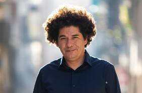 Juan Pablo Villalobos: “Veo Twitter como un lugar de prueba”