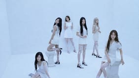 Traducción simultánea, un show de 45 minutos y un cover chileno: así será el singular debut del k-pop de NMIXX en Viña