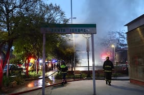 Confirman que incendio consumió un vagón del Metro y obliga a evacuar seis estaciones de la Línea 5