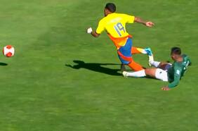En vivo: Bolivia, con un hombre menos, le está ganando a Colombia en un duelo clave para la Roja de Gareca