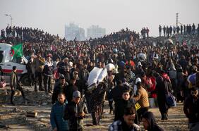 Alrededor de 376.000 desplazados palestinos han regresado al norte de la Franja de Gaza