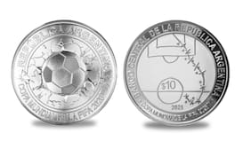 Moneda conmemorativa de Maradona causa furor en Argentina: se agotó en tres días