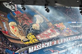 “Masacre a la parisina”: Barcelona denunciará ante la UEFA al PSG por un lienzo de sus hinchas en la Champions League