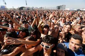 Lollapalooza desata el fervor juvenil y presenta mejoras en Cerrillos