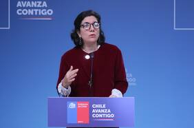 Gobierno dice que está tomando las recomendaciones de Contraloría tras rechazo de sumario por muerte de gásfiter en La Moneda